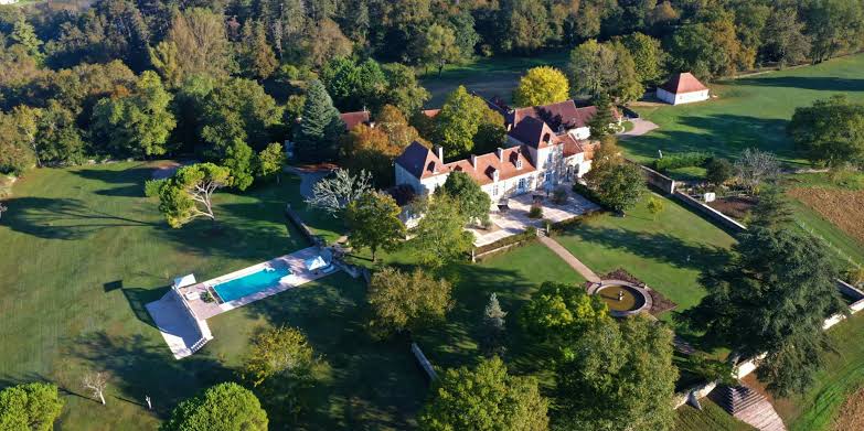 Château Écrin de Lumière : le lieu de réception qui réinvente le mariage en Dordogne