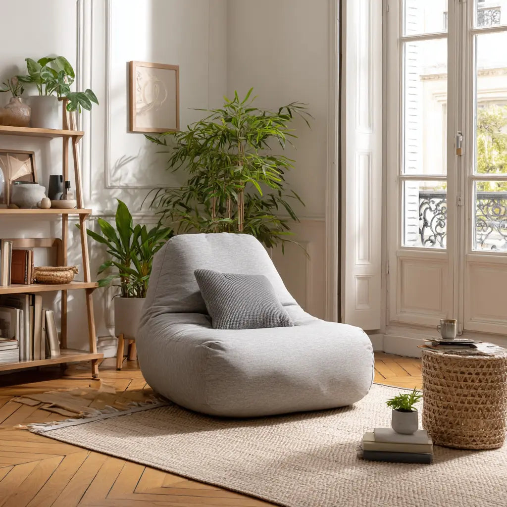 Pouf vs fauteuil : plus de confort pour moins de place