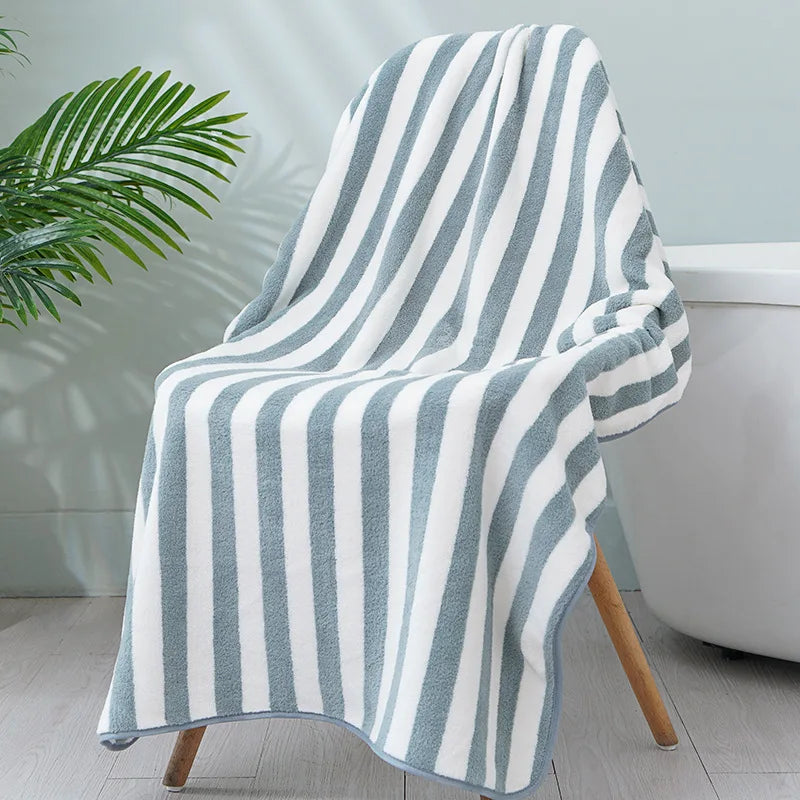 Serviette de plage rayée