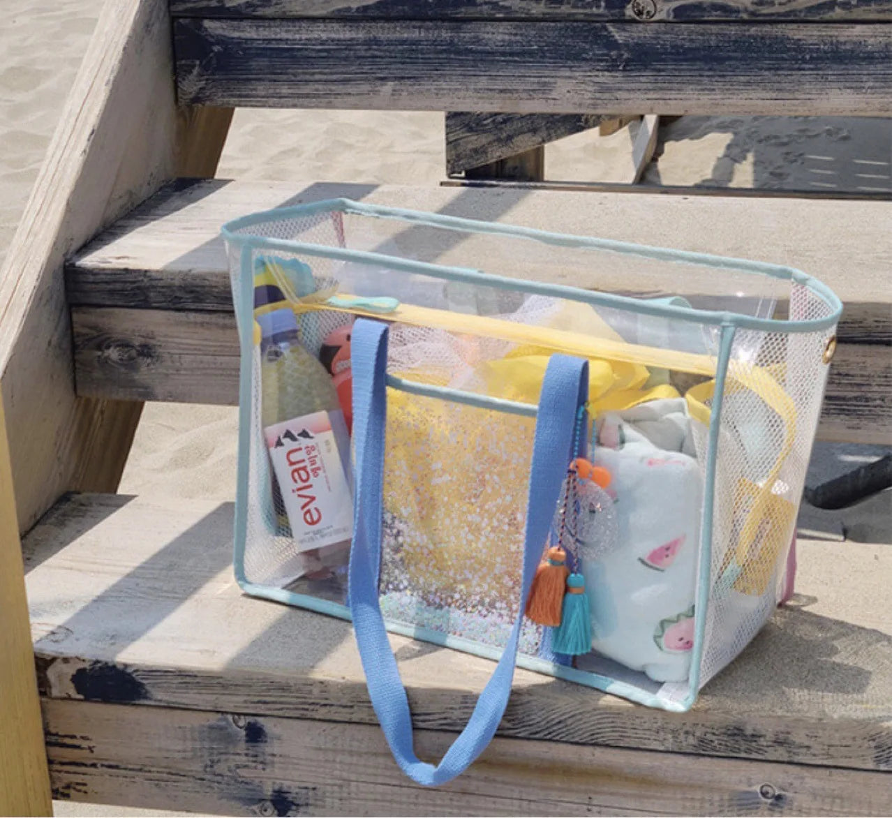 sac de plage léger et transparent